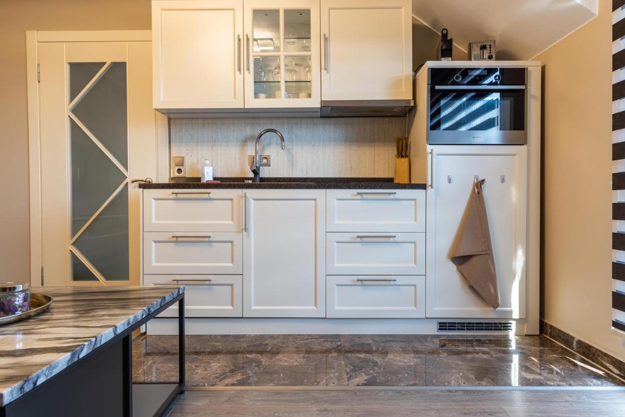 Deluxe Apartment Mit Tiefgarage In Naehe Messe-Bmw-Porsche-Dhl-Flughafen-Flugzeugwerk Der Deutsche Aircraft Лейпциг Экстерьер фото